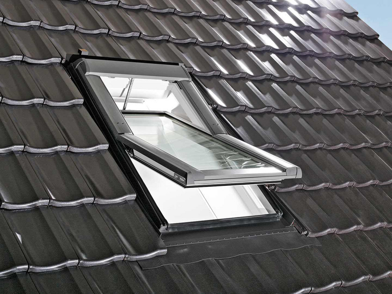 Elektryczne okno wahadłowe Designo R6 Tronic