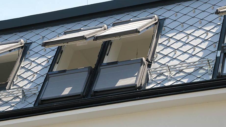 roof-roofwindows-outside-roller-shutter