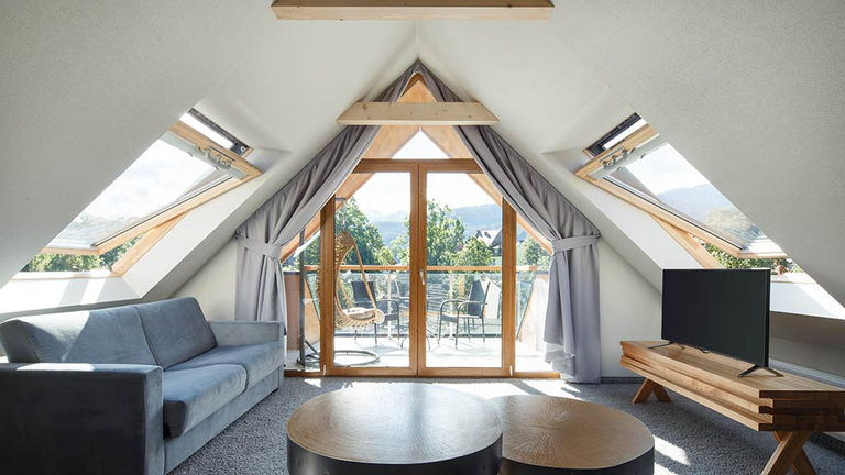 roofwindows-modern-apartment-1